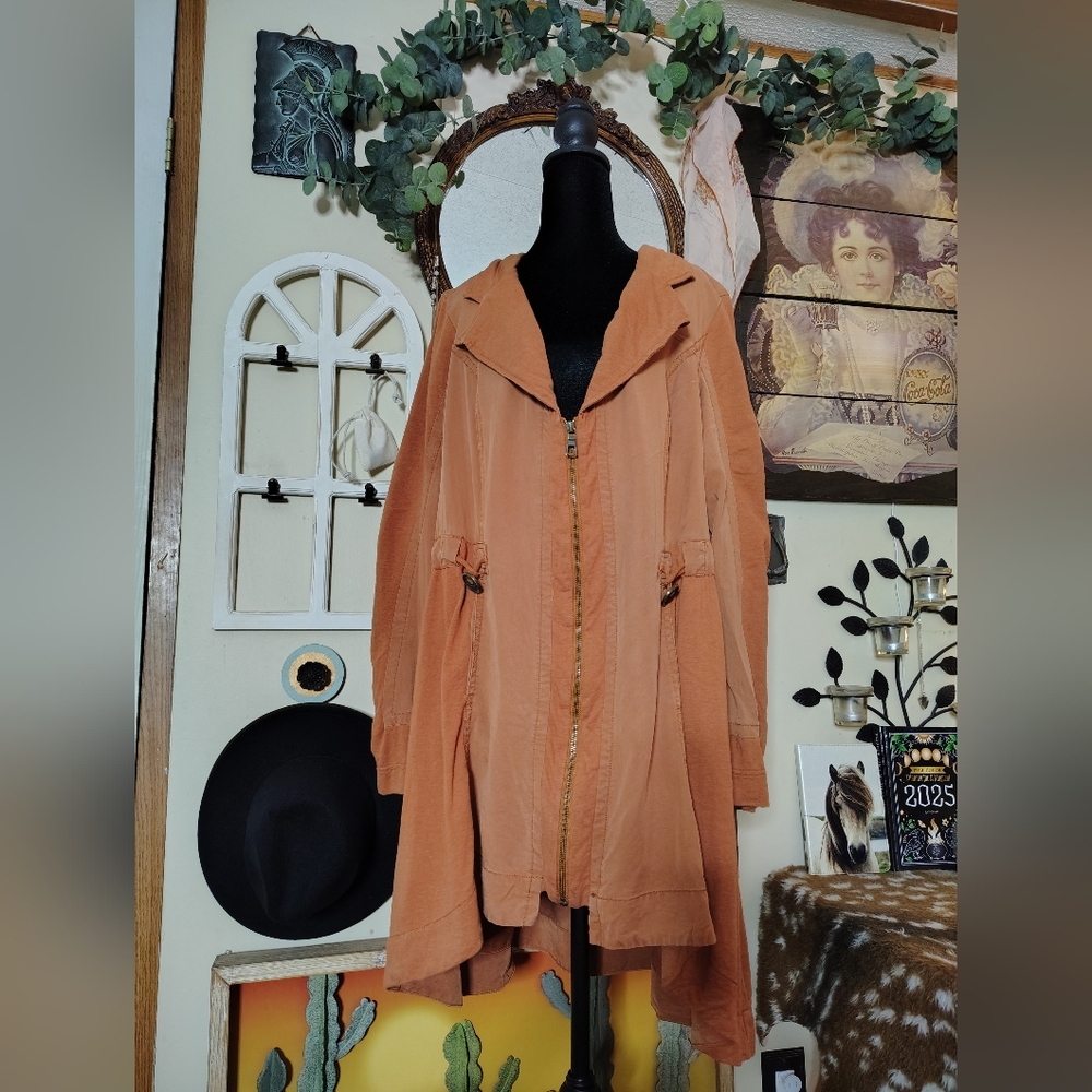 SOFT SURROUNDINGS Santa Rosa Burnt Orange Hi-Low Toggle Jacket